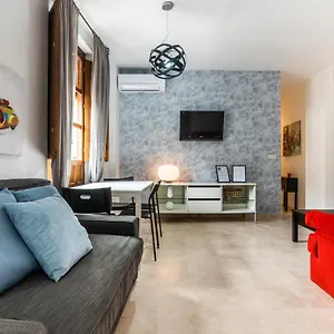 https://tuguest-reyes-catolicos-ii-apartment.es-andalucia.com