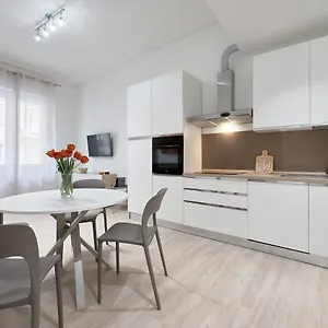 https://casa-flaminia.it-romehotels.com